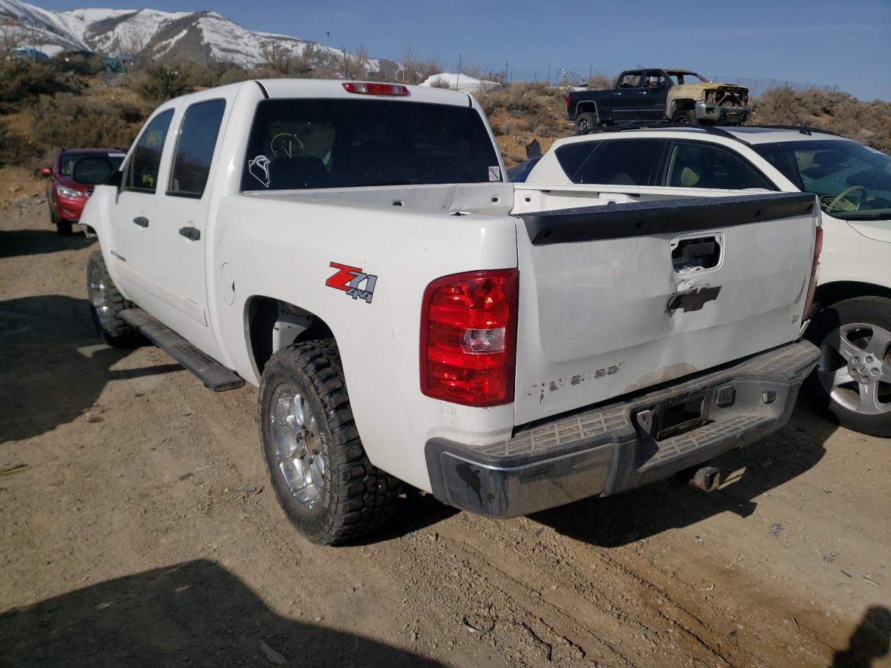 Фото 3 с аукциона – 2007 CHEVROLET SILVERADO с VIN 2GCEK13M371508692