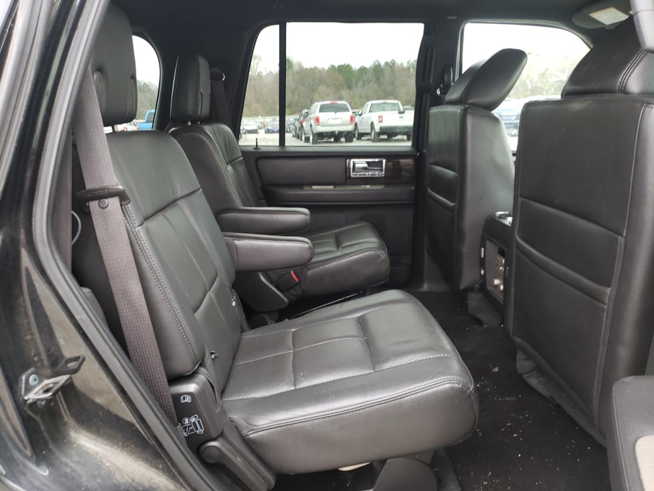 Photo 6 from auction – 2010 LINCOLN NAVIGATOR with VIN 5LMJJ2H56AEJ11145