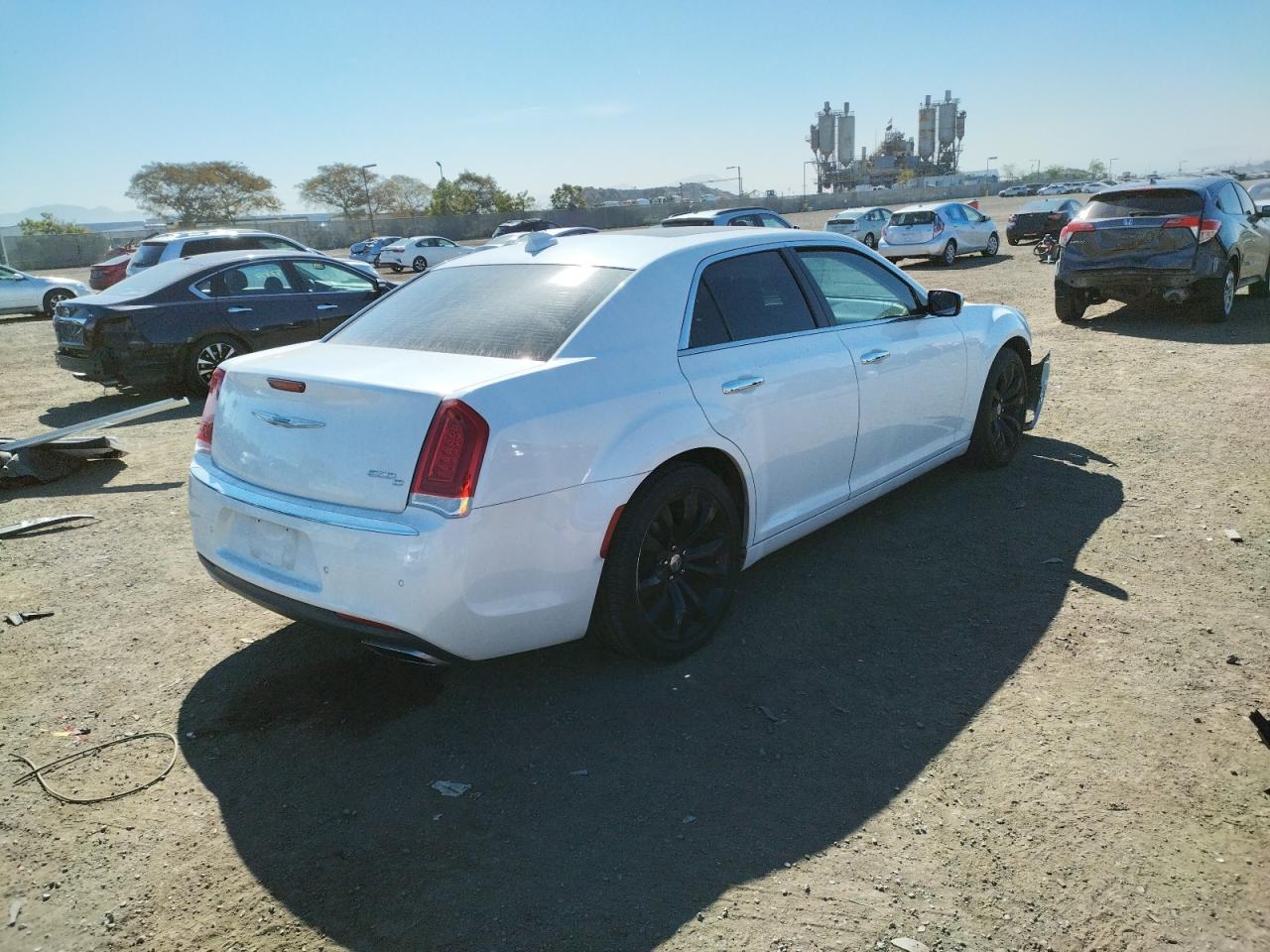 Photo 4 from auction – 2016 CHRYSLER 300C with VIN 2C3CCAEG7GH194729