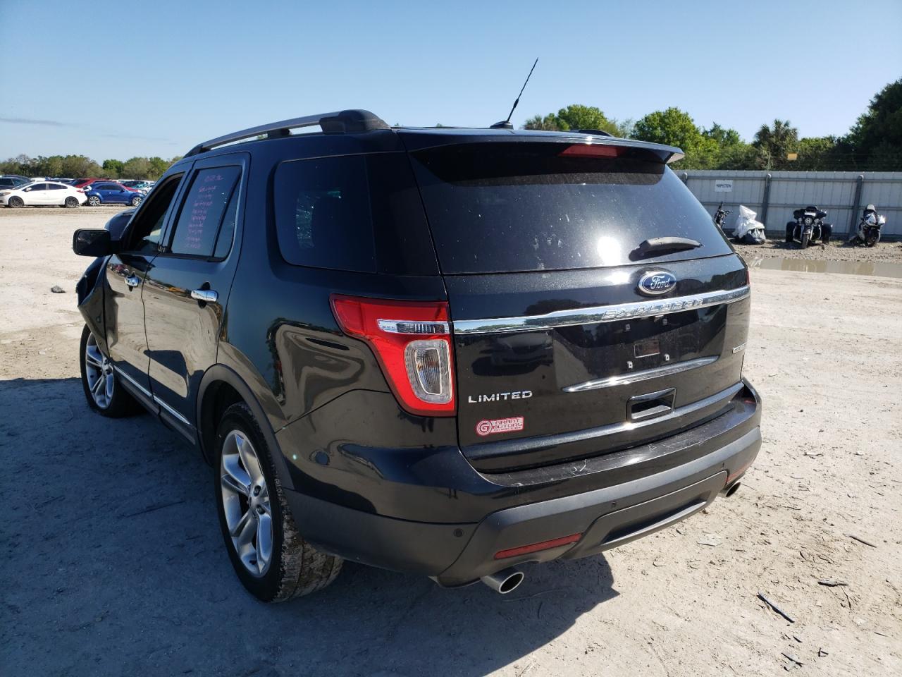 Photo 3 from auction – 2013 FORD EXPLORER L with VIN 1FM5K7F89DGC71511