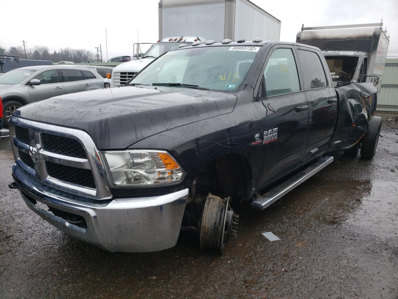 Photo 2 from auction – 2018 RAM 3500 ST with VIN 3C63RRGL2JG319444