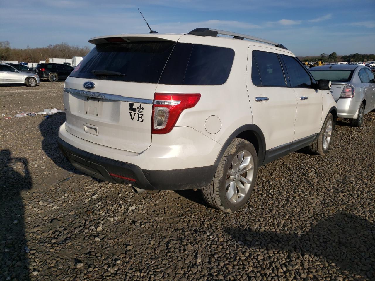 Photo 4 from auction – 2012 FORD EXPLORER L with VIN 1FMHK7F83CGA50661