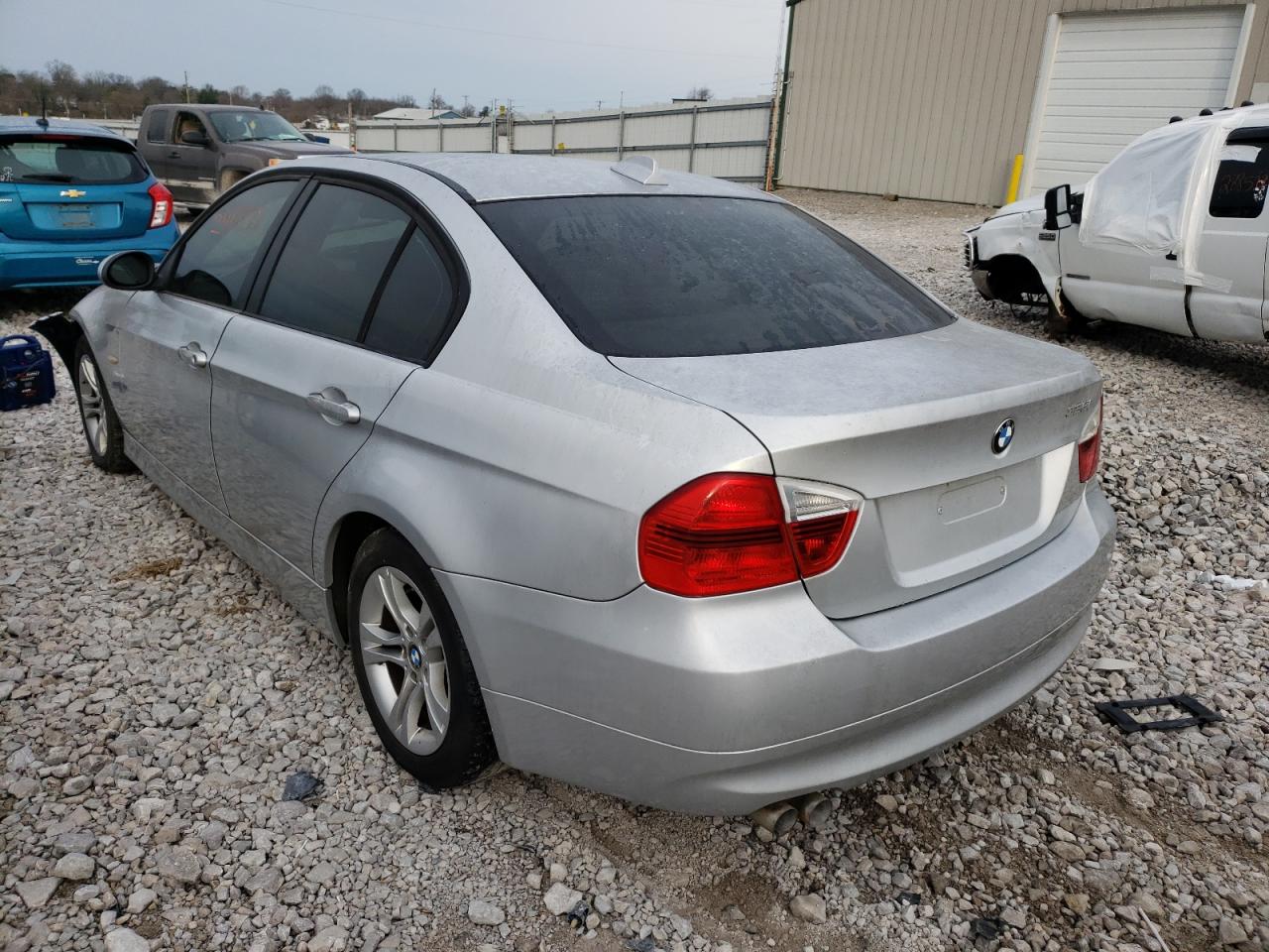 Photo 3 from auction – 2006 BMW 325 I with VIN WBAVB13526PS65433
