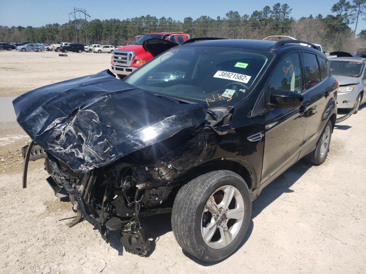 Photo 2 from auction – 2016 FORD ESCAPE SE with VIN 1FMCU0GX7GUC62388