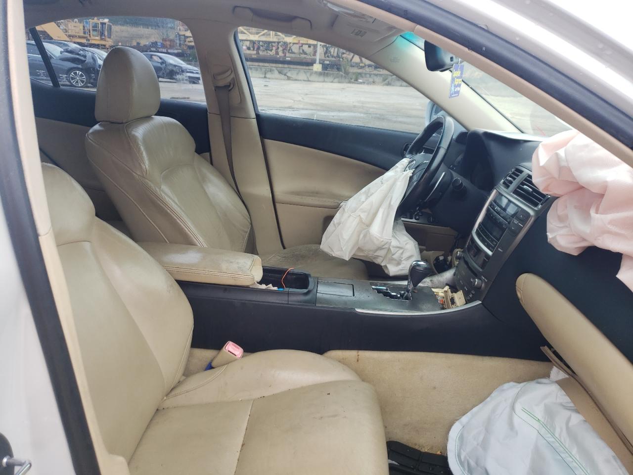 Photo 5 from auction – 2006 LEXUS IS 250 with VIN JTHBK262765000126