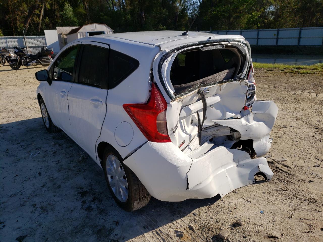 Photo 3 from auction – 2015 NISSAN VERSA NOTE with VIN 3N1CE2CP3FL429201
