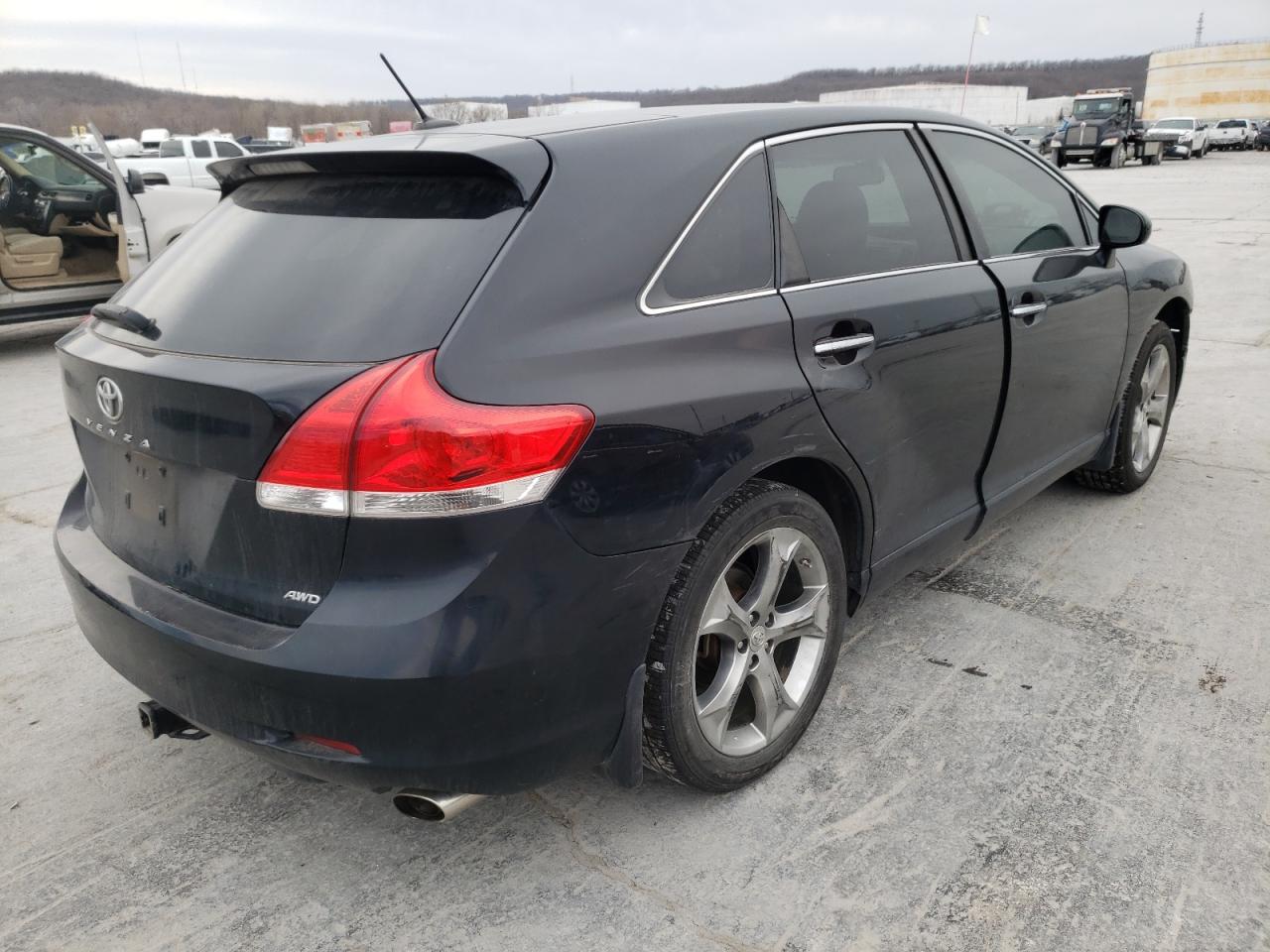 Photo 4 from auction – 2010 TOYOTA VENZA with VIN 4T3BK3BB7AU037627