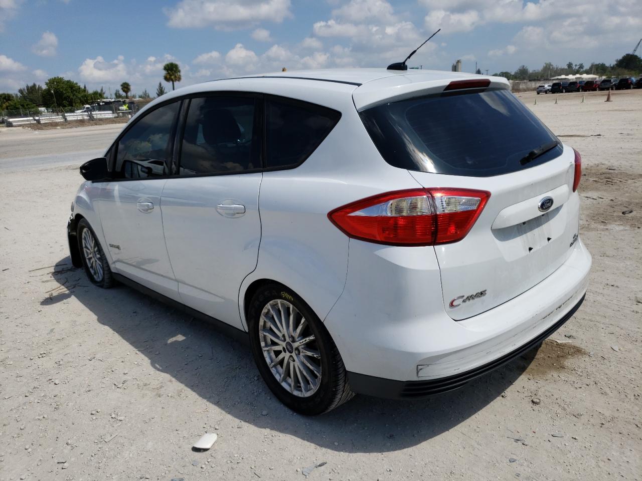 Photo 3 from auction – 2013 FORD C-MAX SE with VIN 1FADP5AU7DL555789