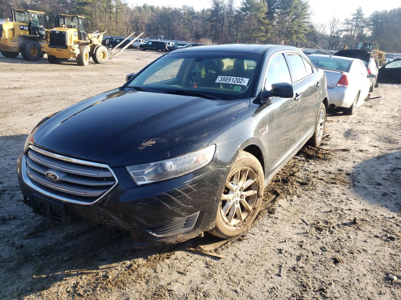 Photo 2 from auction – 2013 FORD TAURUS SE with VIN 1FAHP2D96DG185208
