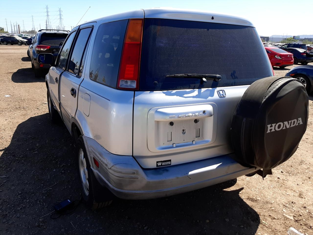 Photo 3 from auction – 2000 HONDA CR-V LX with VIN JHLRD2849YC015673