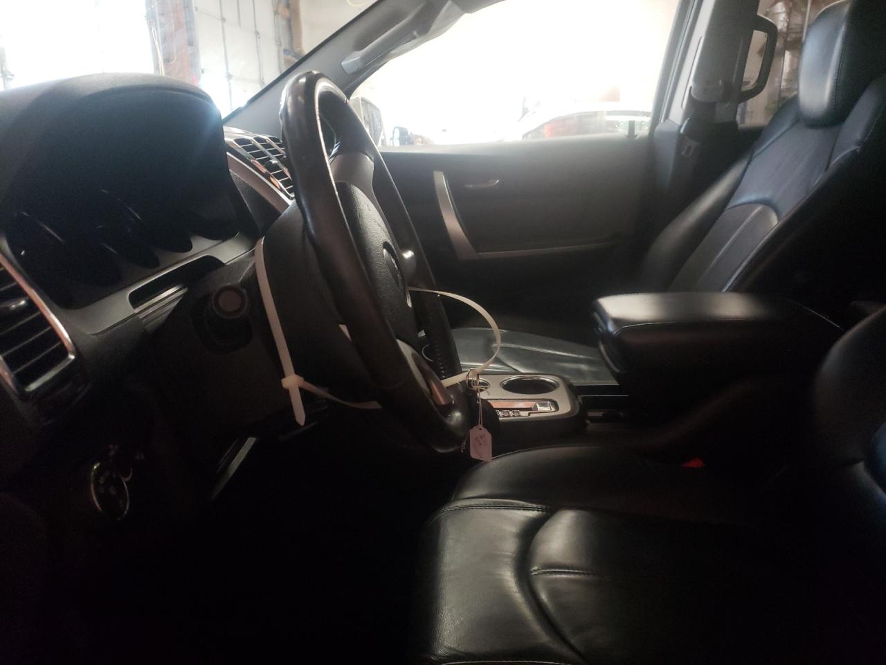 Photo 5 from auction – 2012 GMC ACADIA SLT with VIN 1GKKVRED0CJ377523