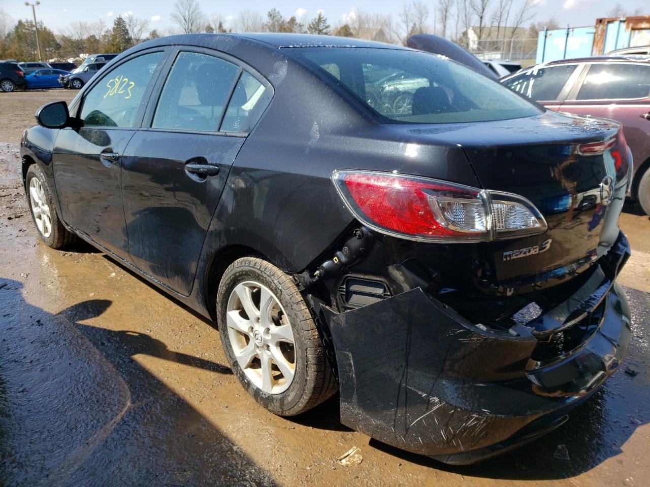 Photo 3 from auction – 2011 MAZDA 3 I with VIN JM1BL1VG8B1380200