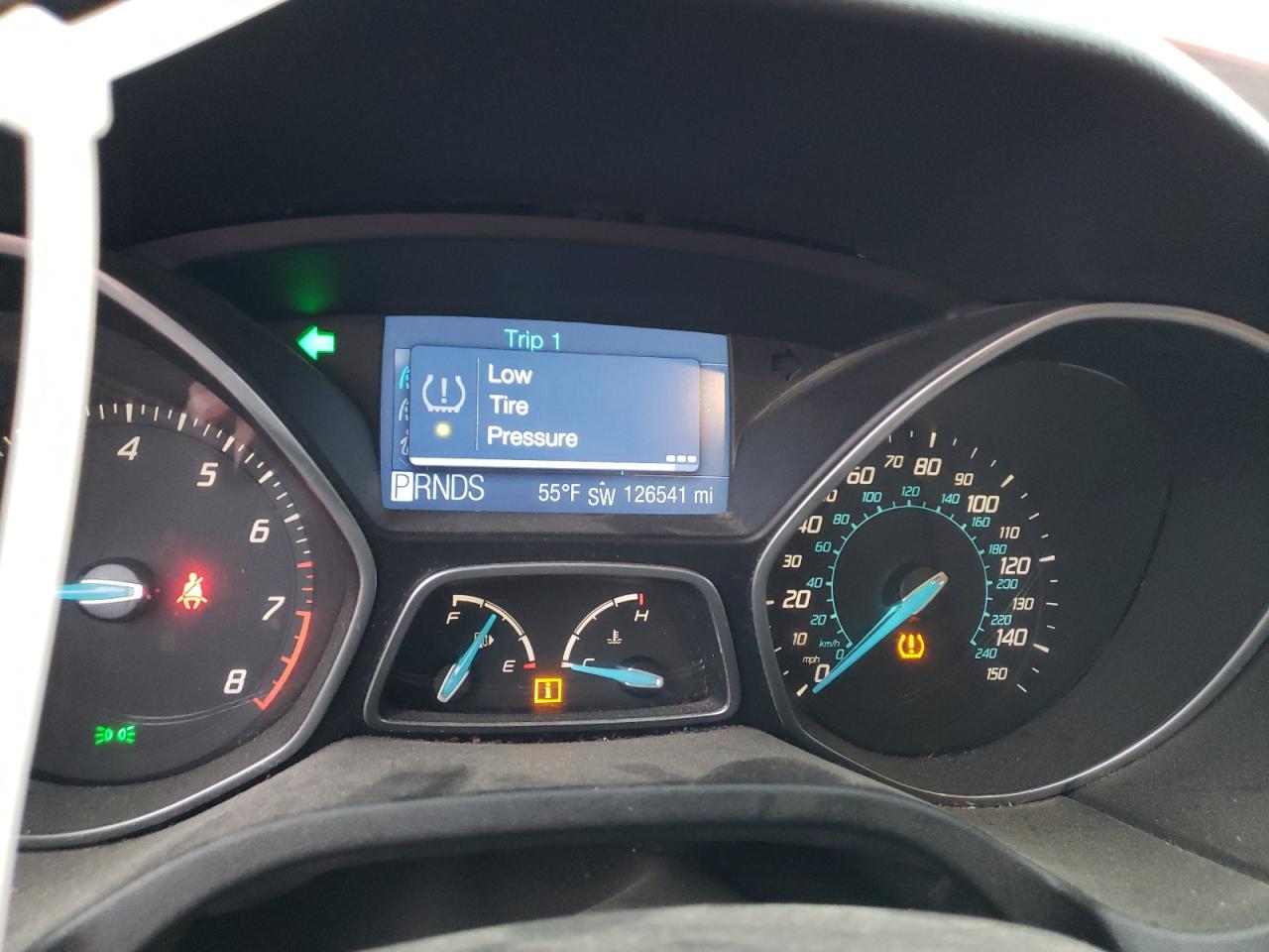 Photo 8 from auction – 2012 FORD FOCUS SEL with VIN 1FAHP3M28CL184320