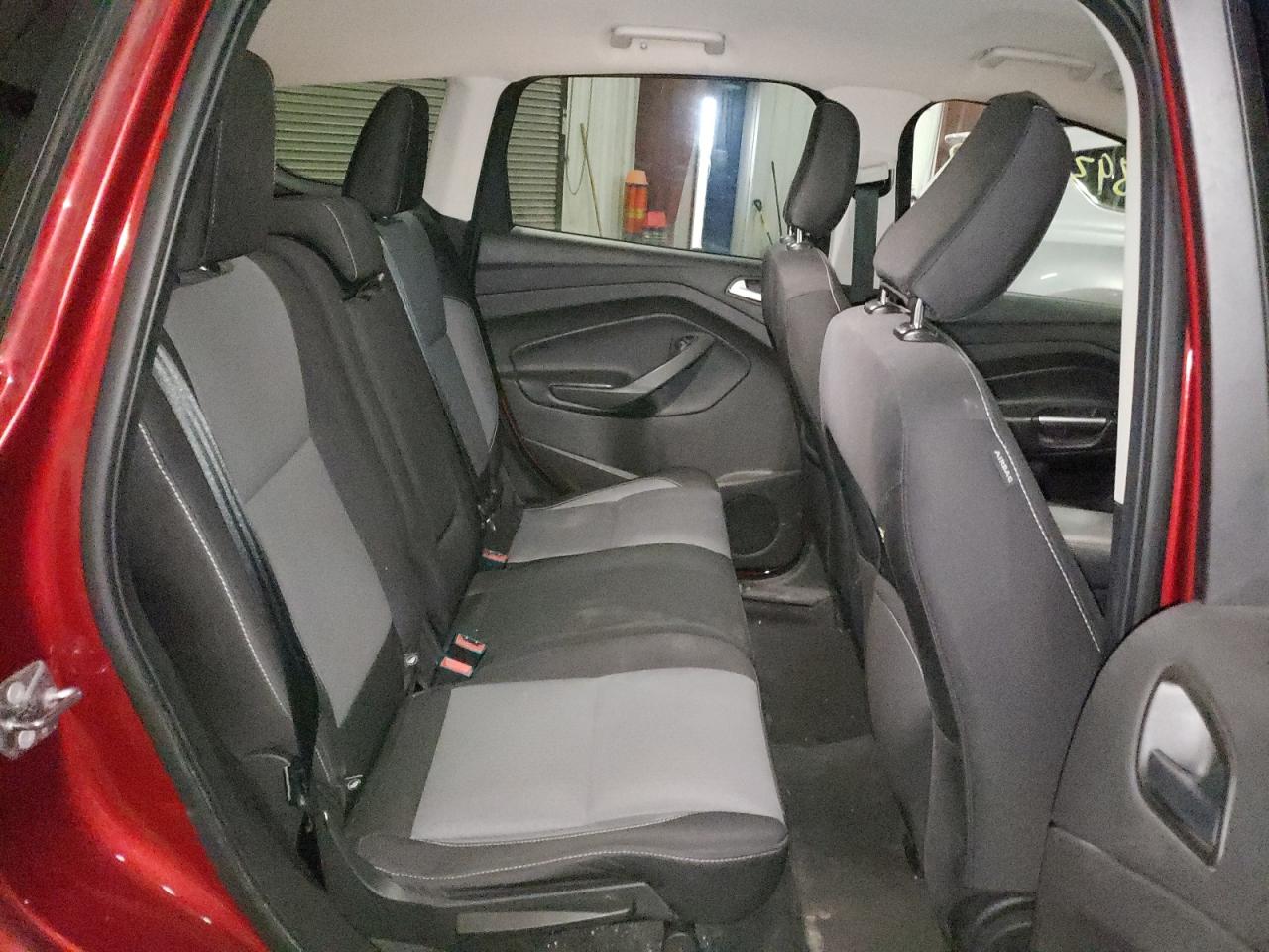 Photo 6 from auction – 2019 FORD ESCAPE SE with VIN 1FMCU0GD2KUA04598