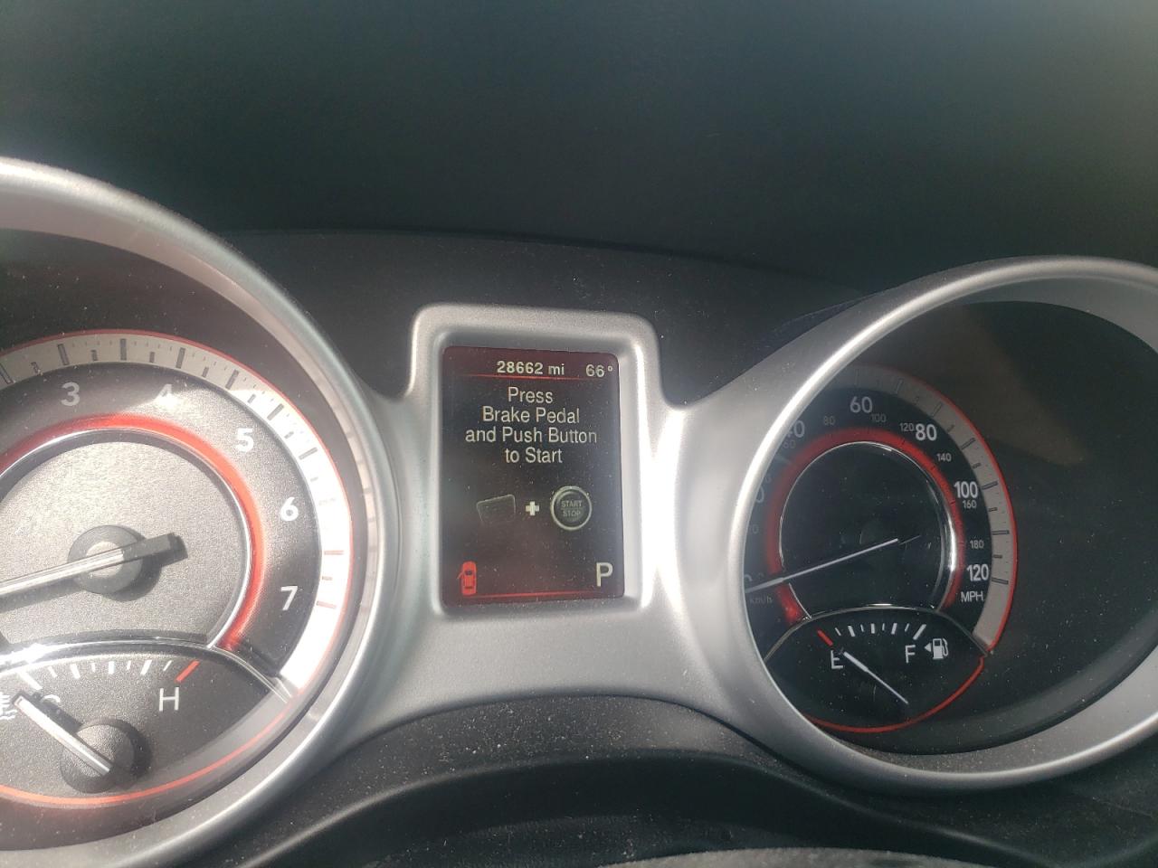 Photo 8 from auction – 2018 DODGE JOURNEY SE with VIN 3C4PDCAB3JT496226