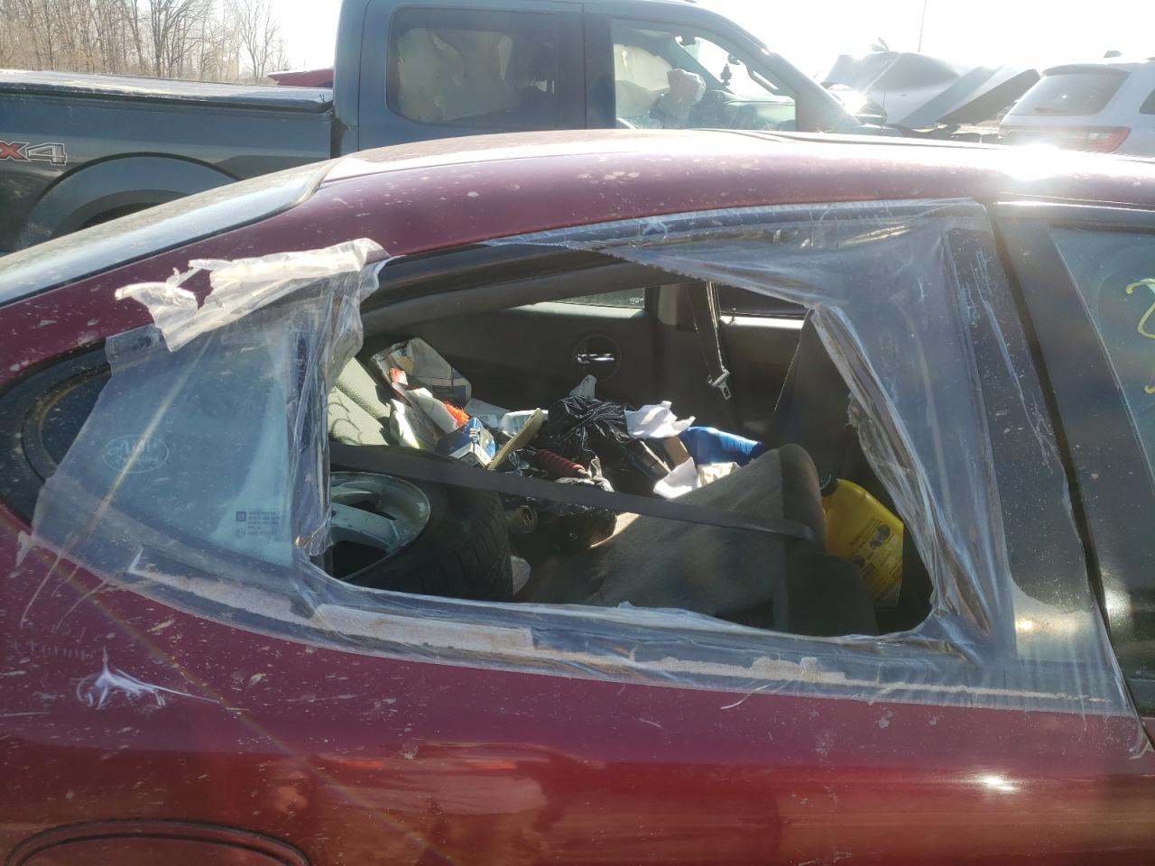 Photo 6 from auction – 2004 PONTIAC GRAND PRIX with VIN 2G2WP522641346831