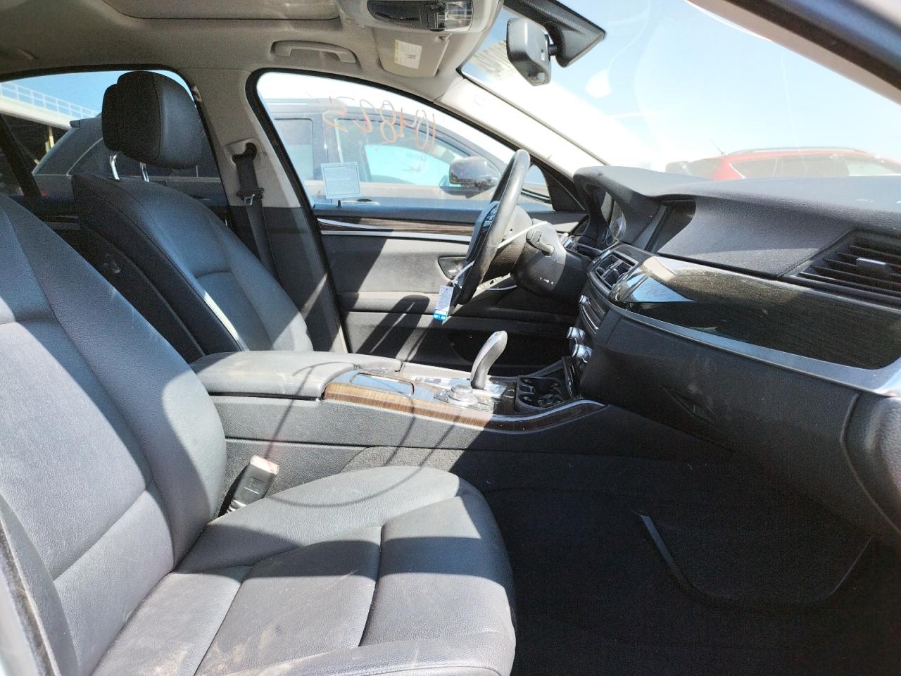 Photo 5 from auction – 2013 BMW 528 I with VIN WBAXG5C51DD229975