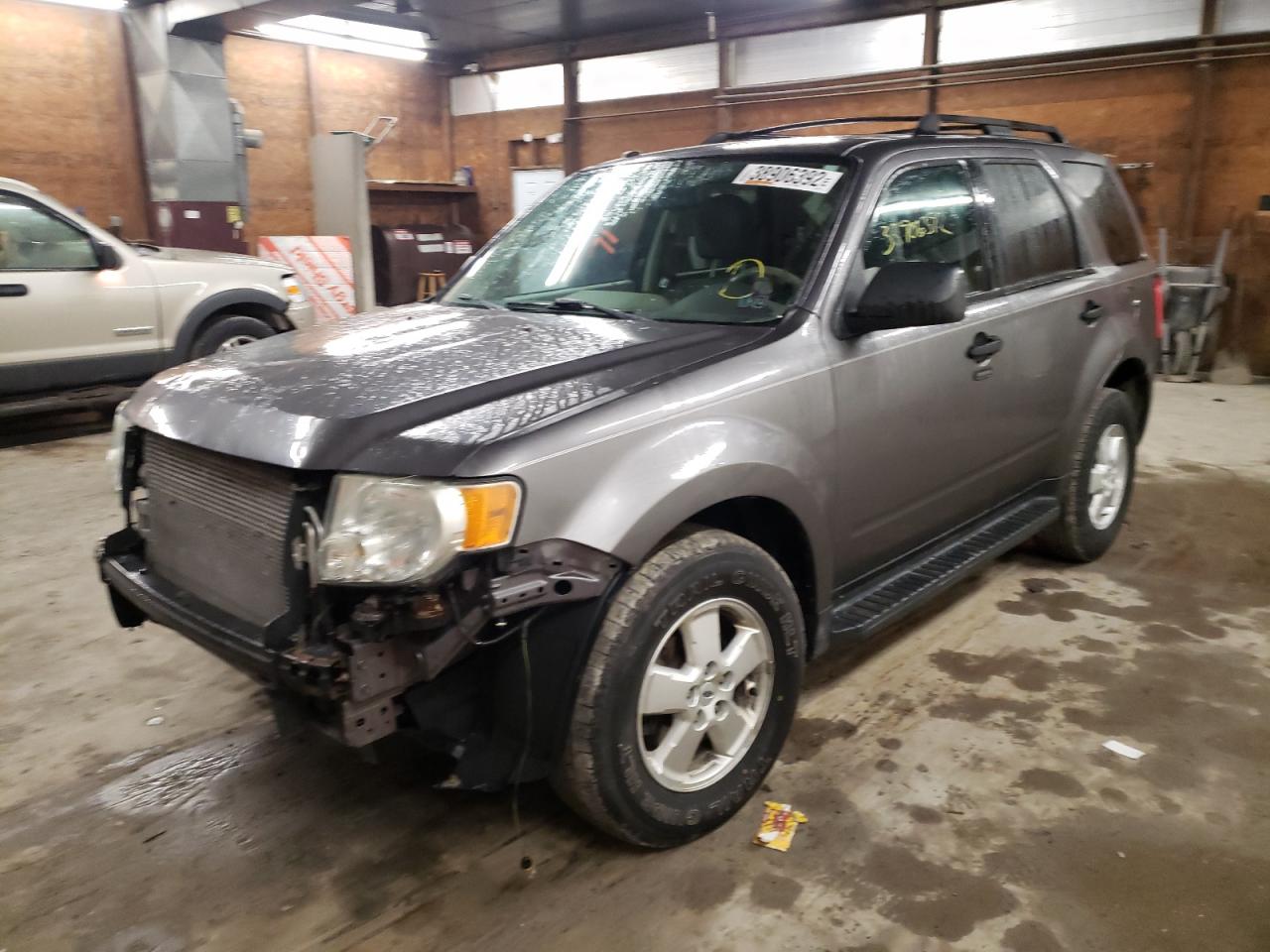 Photo 2 from auction – 2009 FORD ESCAPE XLT with VIN 1FMCU93G19KB95201