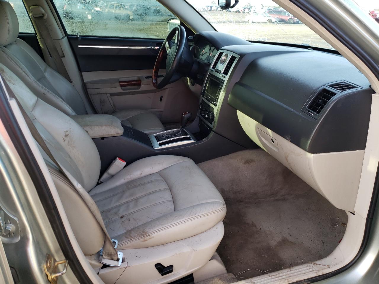 صورة رقم 5 من المزاد - 2006 CHRYSLER 300C مع VIN 2C3LA63H36H231935