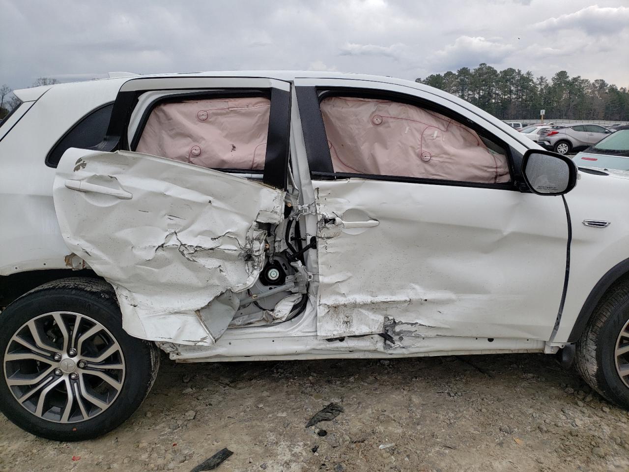 Photo 9 from auction – 2019 MITSUBISHI OUTLANDER with VIN JA4AP3AUXKU009233