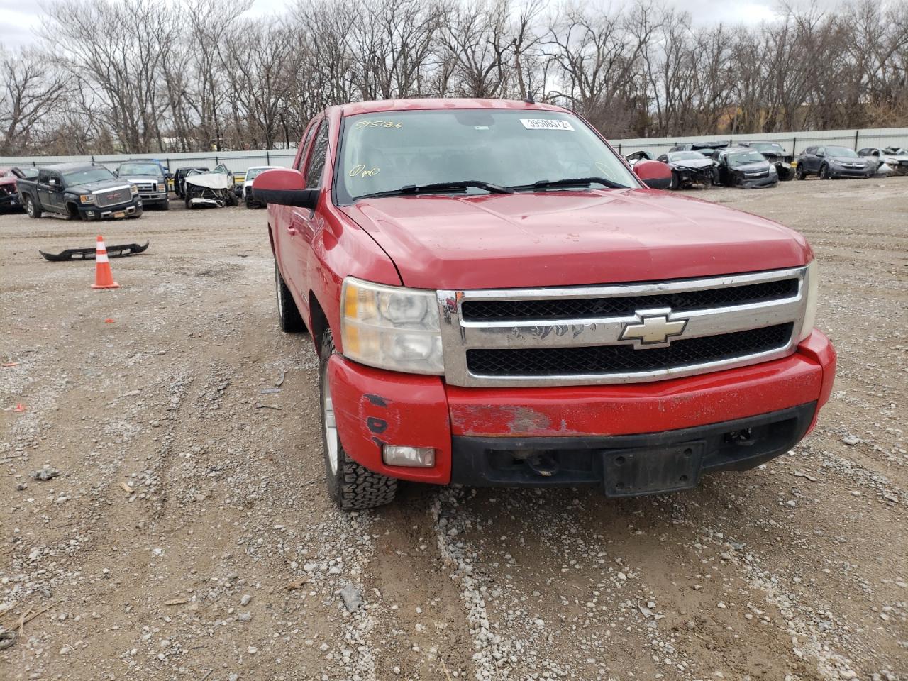 Photo 9 from auction – 2007 CHEVROLET SILVERADO with VIN 2GCEK190X71595186