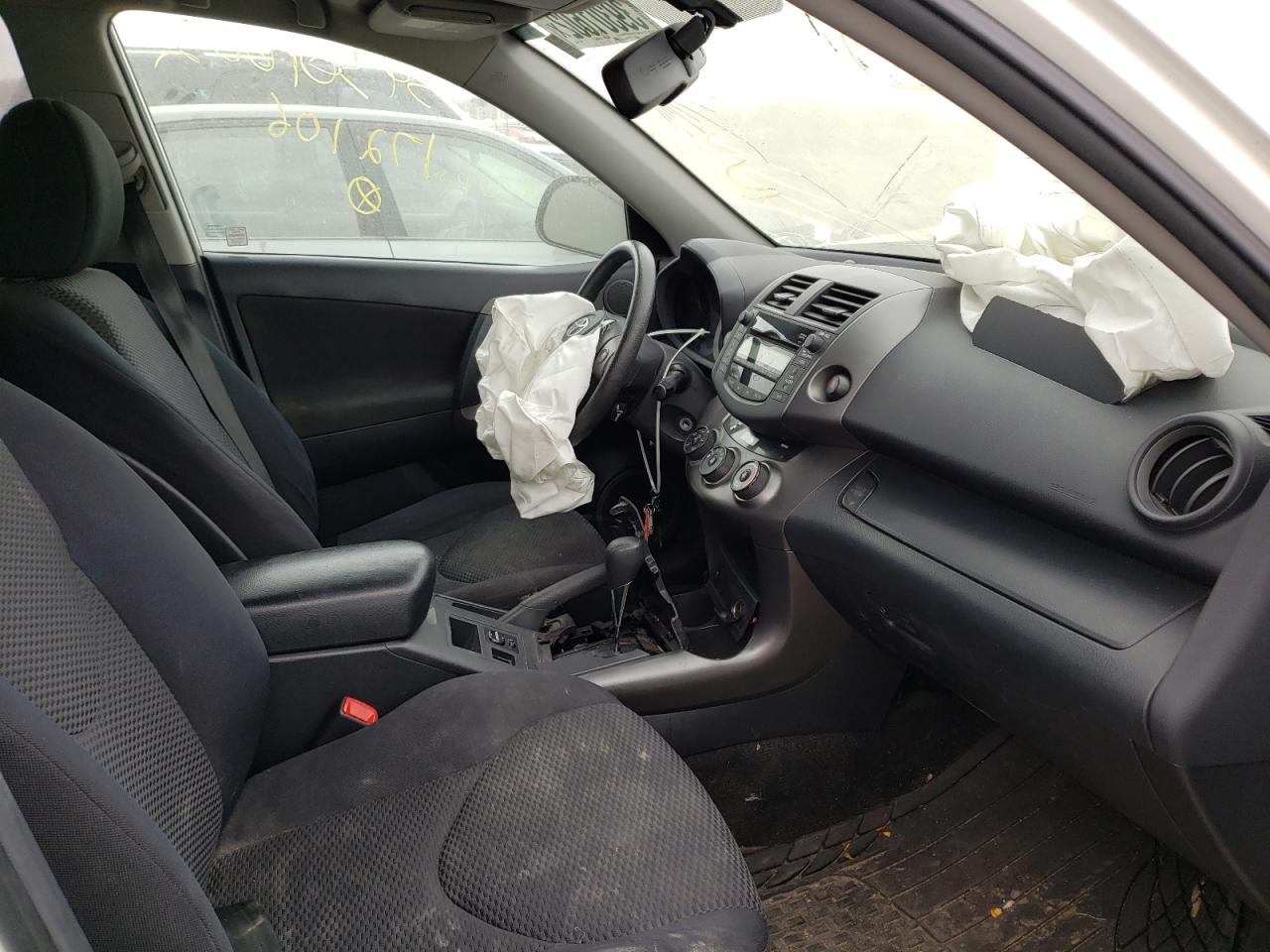 Photo 5 from auction – 2011 TOYOTA RAV4 SPORT with VIN 2T3RF4DV5BW172106