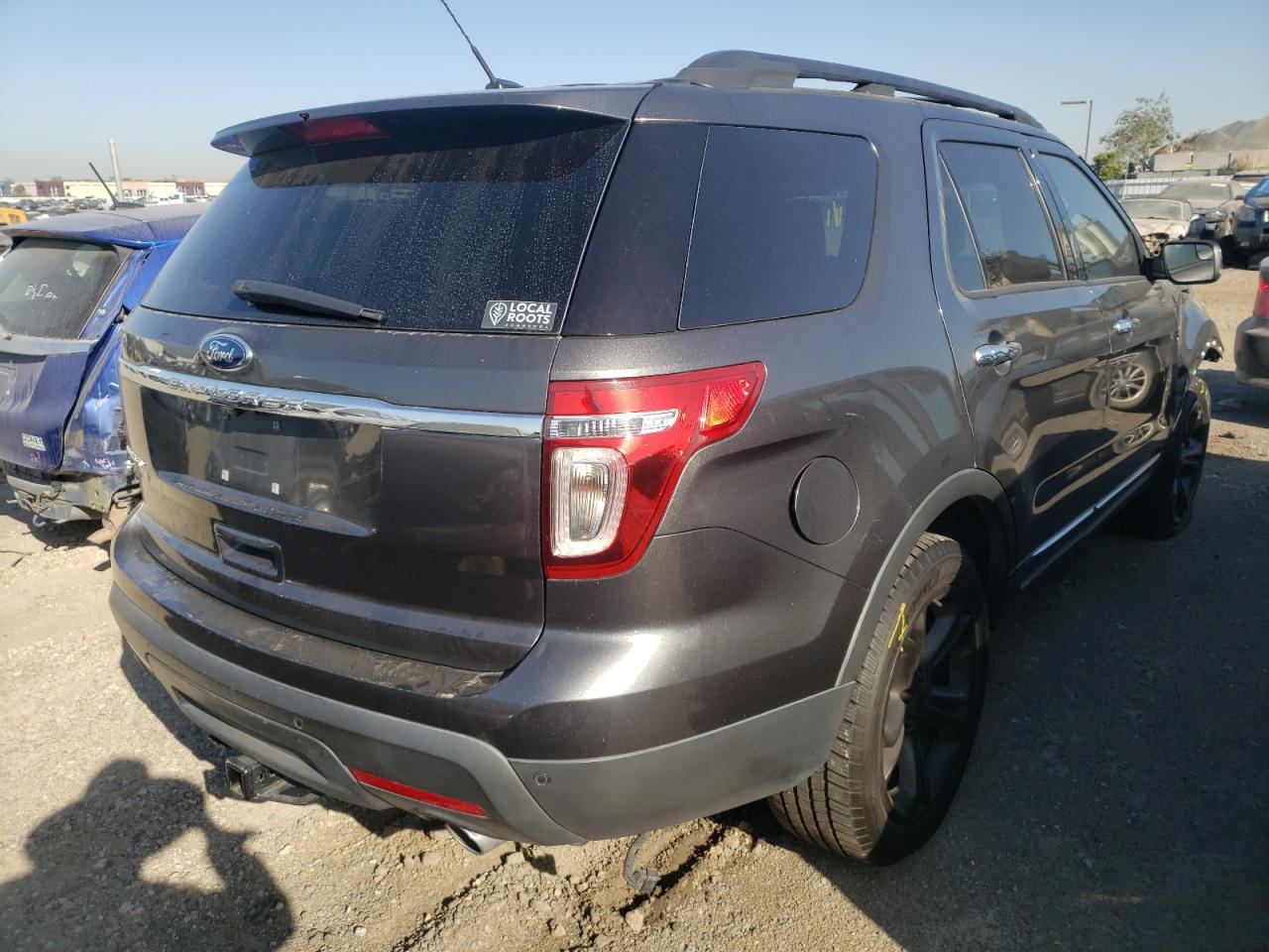 Photo 4 from auction – 2015 FORD EXPLORER L with VIN 1FM5K7F87FGA41419