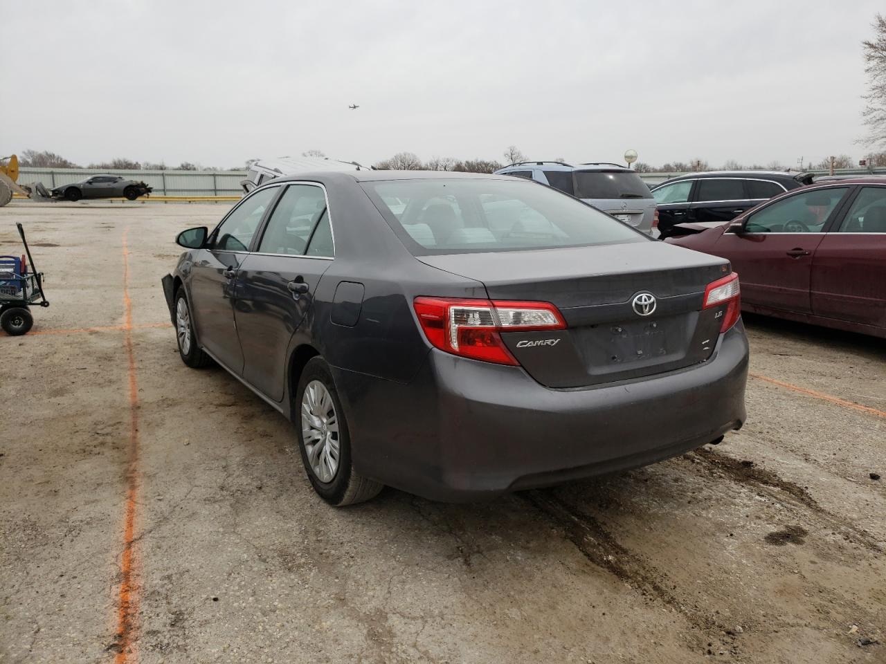 Photo 3 from auction – 2014 TOYOTA CAMRY L with VIN 4T4BF1FK0ER434863