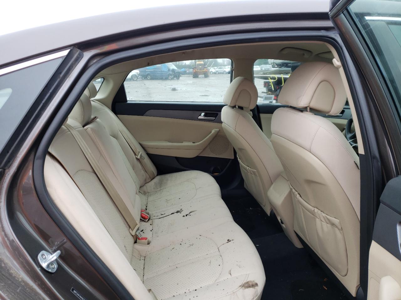 Photo 6 from auction – 2017 HYUNDAI SONATA SE with VIN 5NPE24AF4HH567286