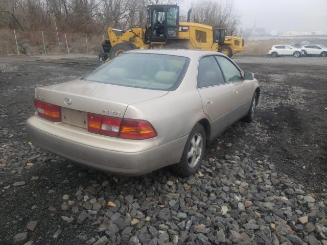 Photo 4 from auction – 1998 LEXUS ES 300 with VIN JT8BF28G8W0133309