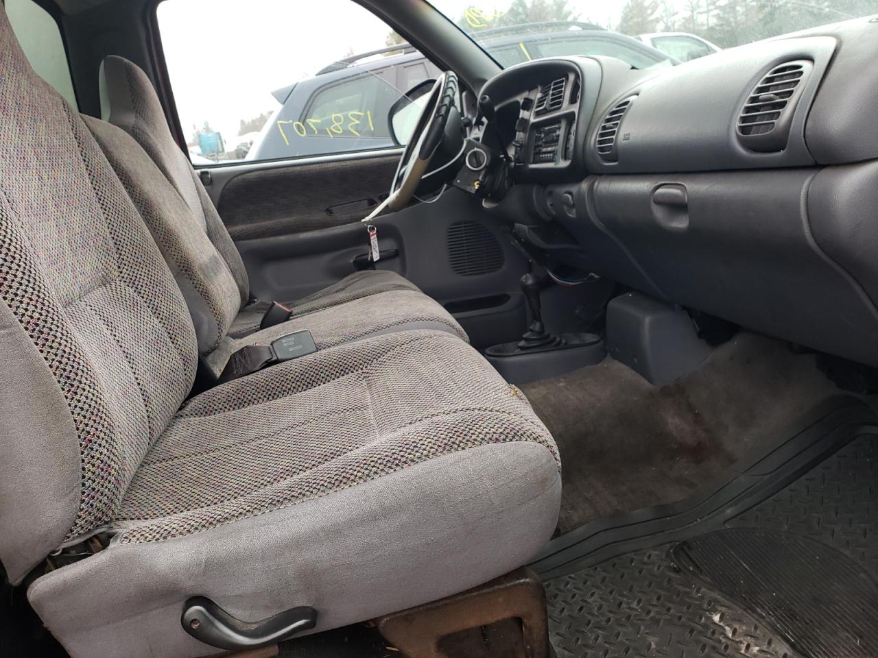 Photo 5 from auction – 1998 DODGE RAM 1500 with VIN 1B7HF16Y4WS761762