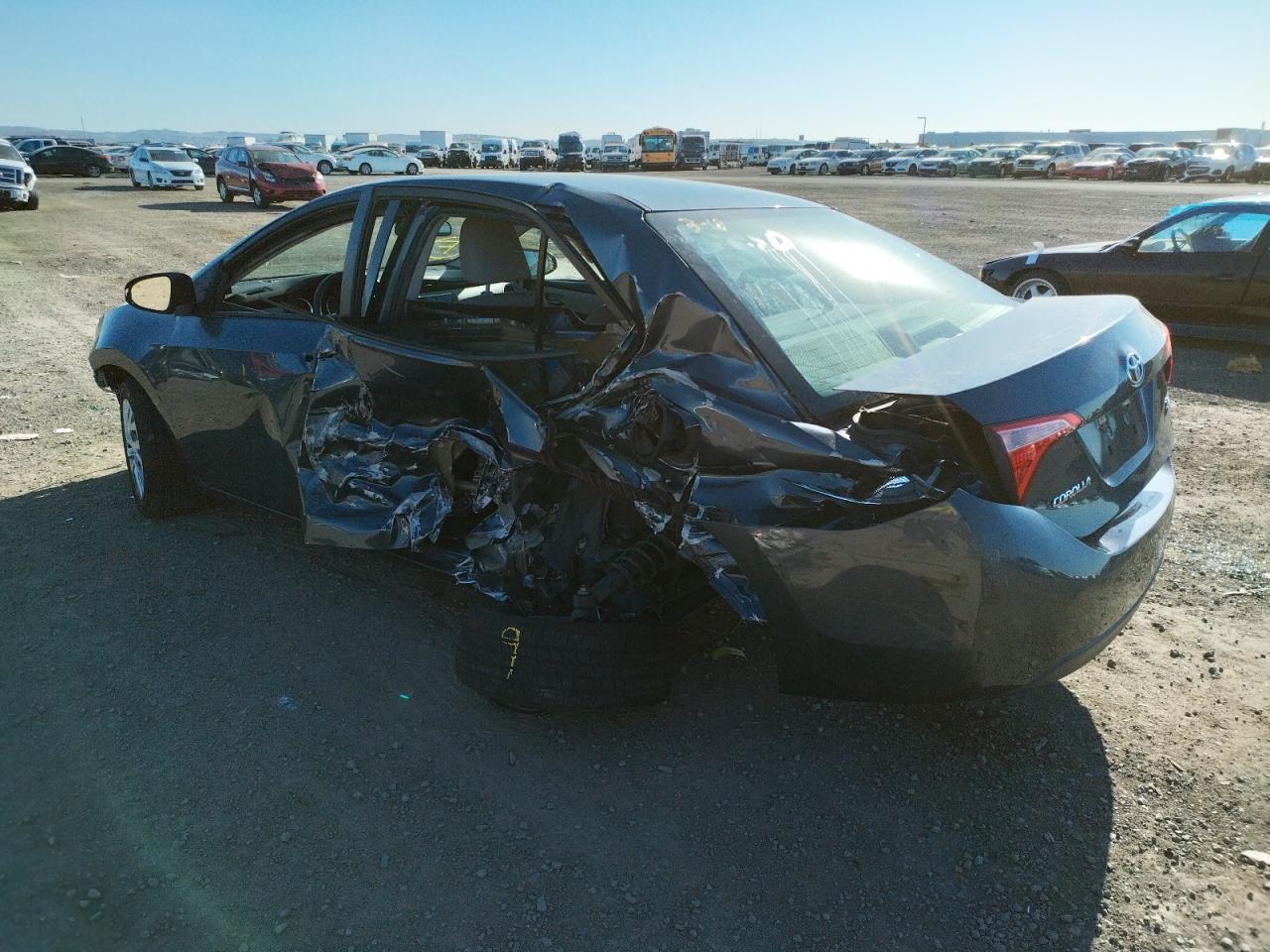 Photo 10 from auction – 2017 TOYOTA COROLLA L with VIN 5YFBURHE0HP694563