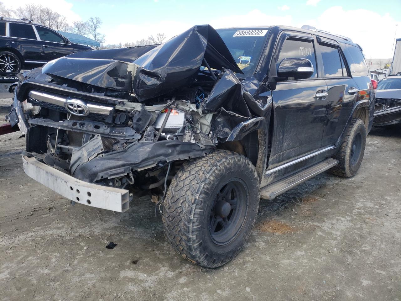 Photo 2 from auction – 2011 TOYOTA 4RUNNER SR with VIN JTEZU5JR0B5022796