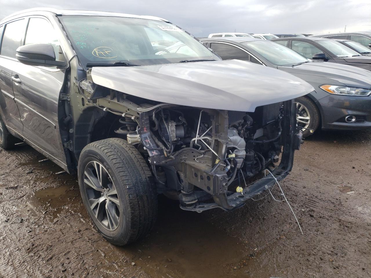 Photo 9 from auction – 2016 TOYOTA HIGHLANDER with VIN 5TDJKRFH1GS239290