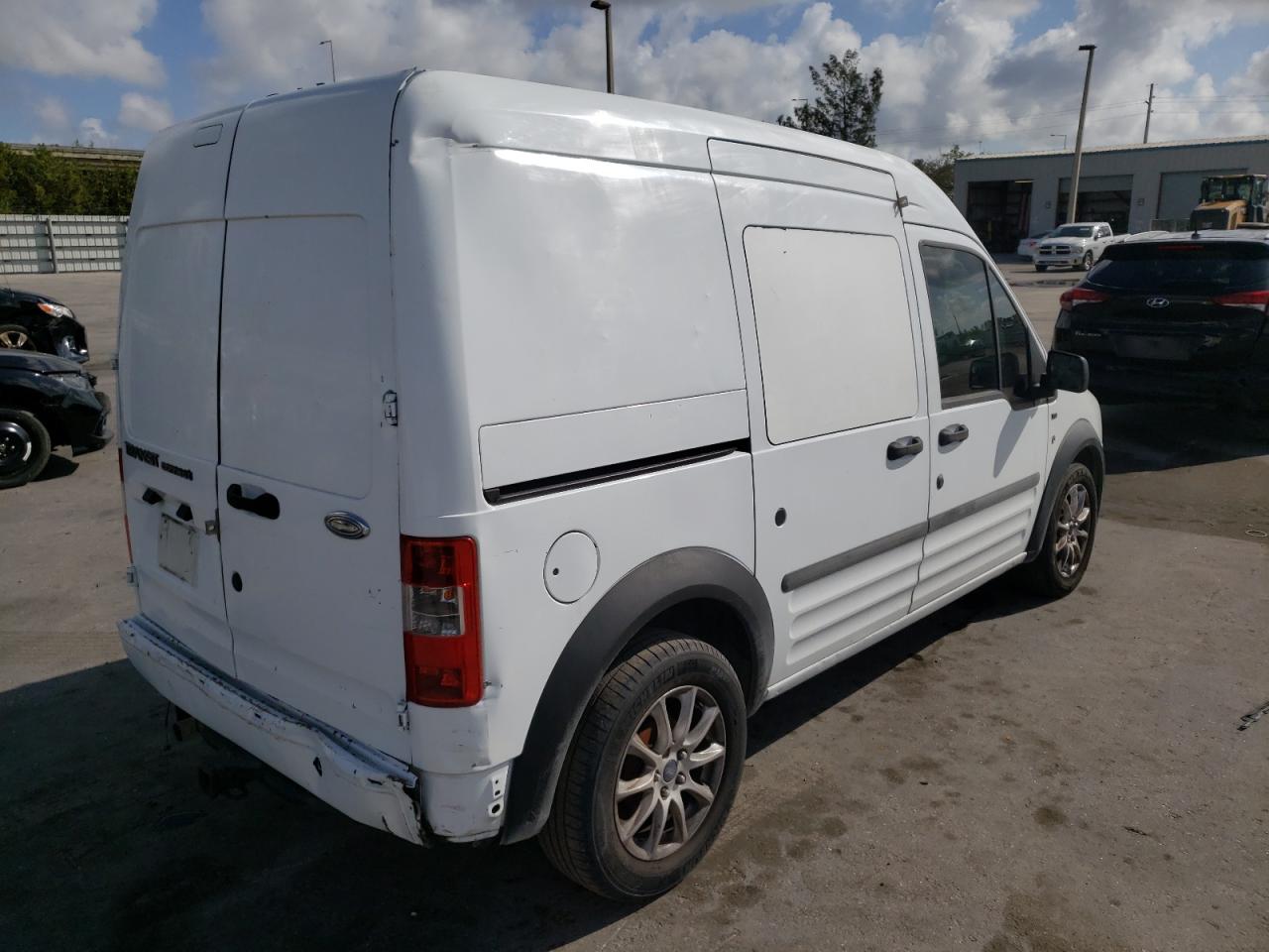 Photo 4 from auction – 2011 FORD TRANSIT CO with VIN NM0LS7BN3BT043772