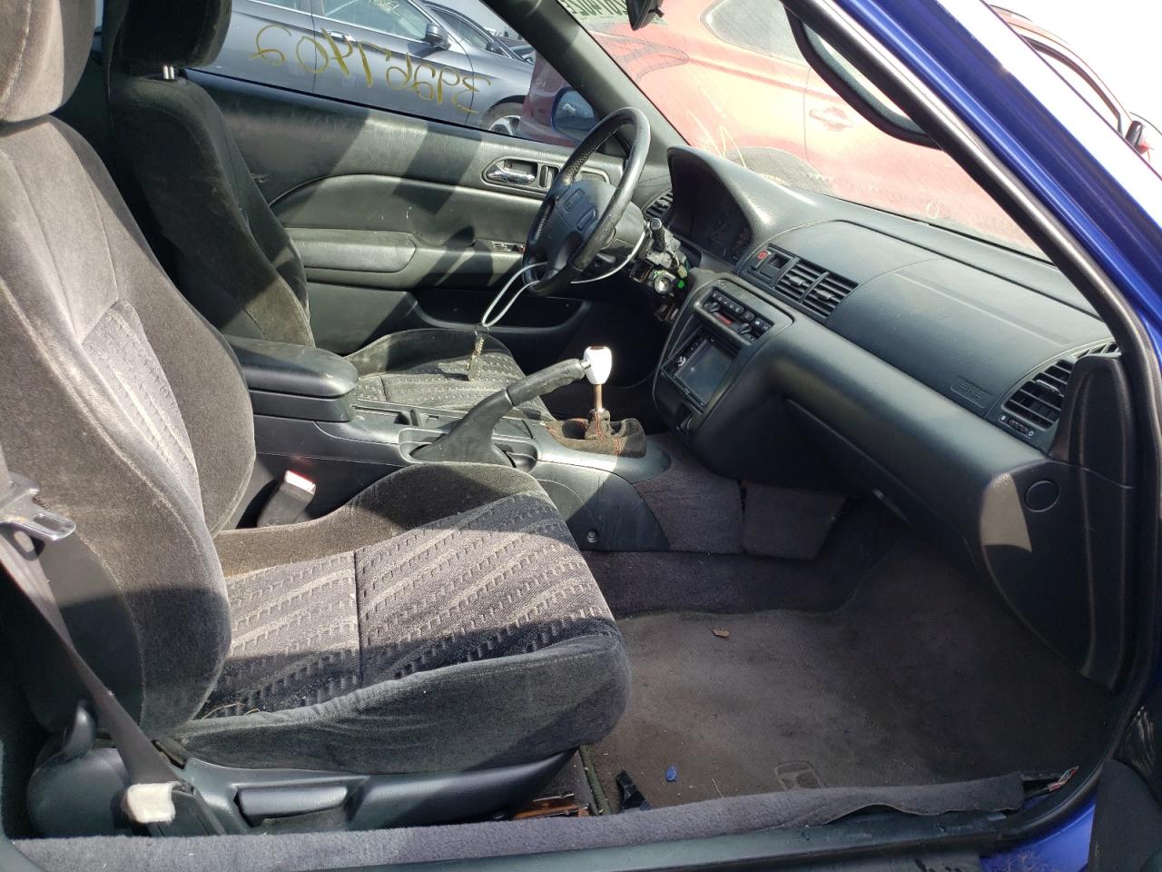 Photo 5 from auction – 2001 HONDA PRELUDE with VIN JHMBB61421C004735