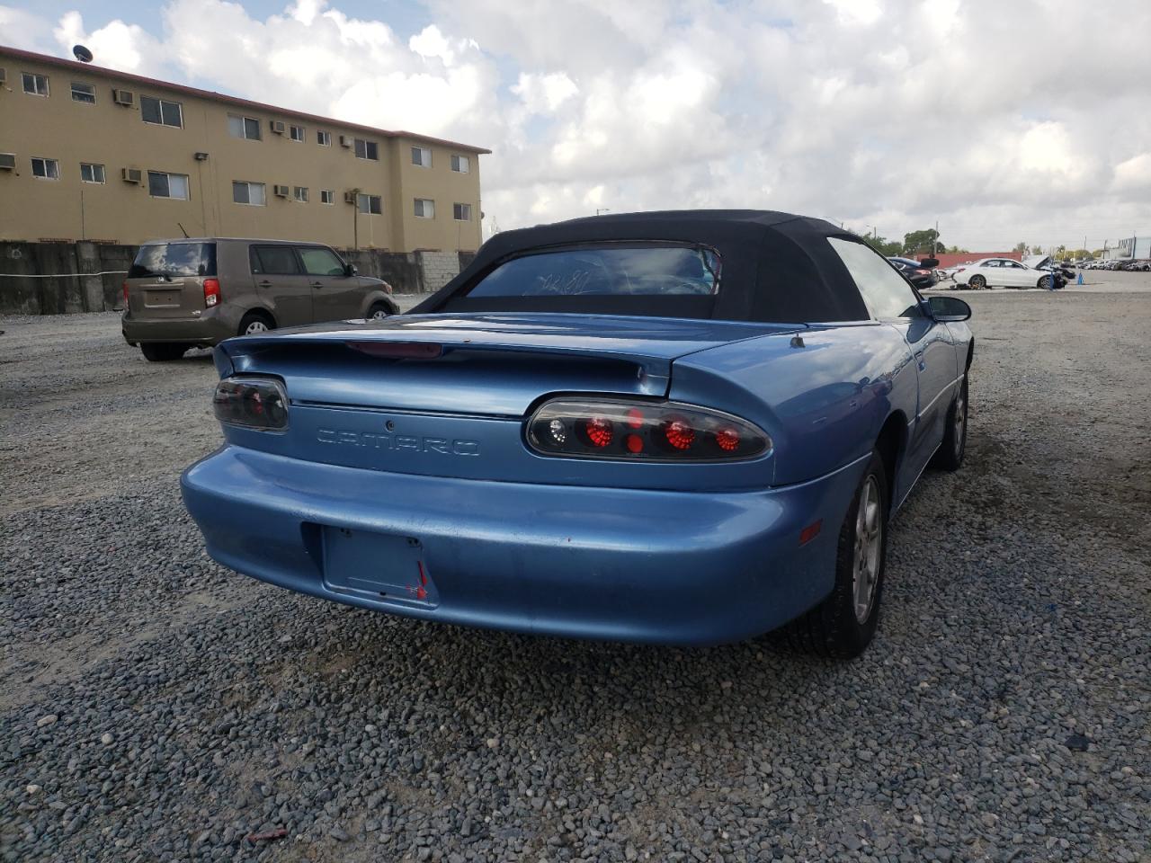 Photo 4 from auction – 2000 CHEVROLET CAMARO with VIN 2G1FP32K5Y2113645
