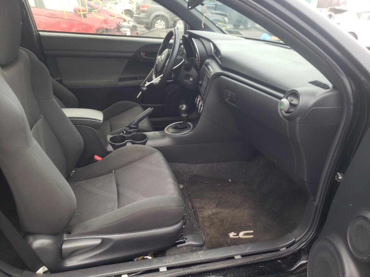 Photo 5 from auction – 2013 TOYOTA SCION TC with VIN JTKJF5C79D3059019