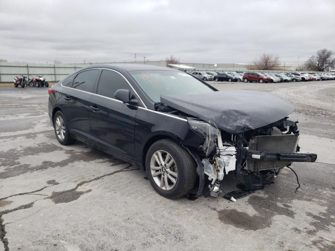 HYUNDAI SONATA SE 2017 with VIN 5NPE24AF4HH543554 - Photo from auction