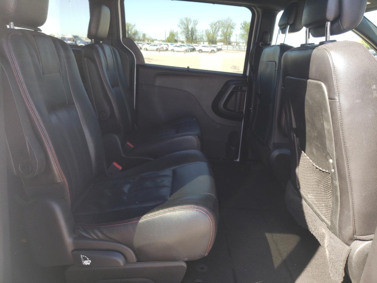 Photo 6 from auction – 2019 DODGE GRAND CARA with VIN 2C4RDGEG1KR529945
