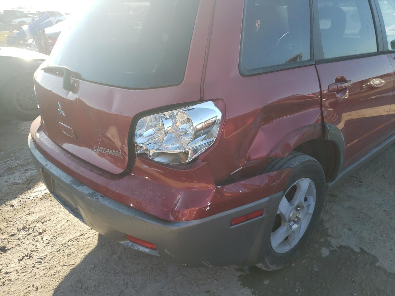 Photo 9 from auction – 2003 MITSUBISHI OUTLANDER with VIN JA4LX41G63U050548