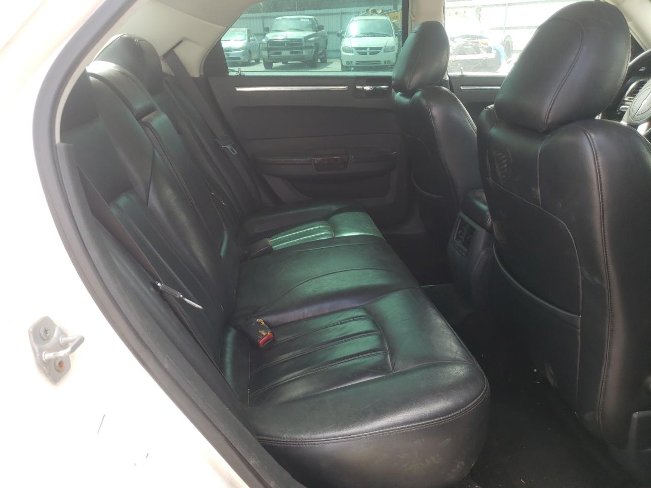 Фото 6 с аукциона – 2008 CHRYSLER 300C с VIN 2C3KA63H68H128958