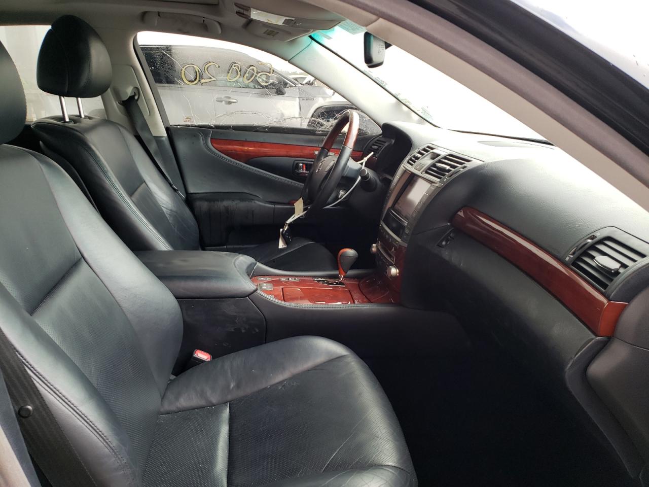 Photo 5 from auction – 2011 LEXUS LS 460 with VIN JTHBL5EF9B5103450