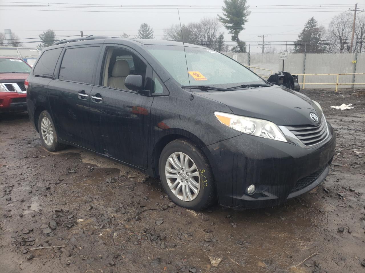 TOYOTA SIENNA XLE 2012 with VIN 5TDYK3DC6CS257426 - Photo from auction