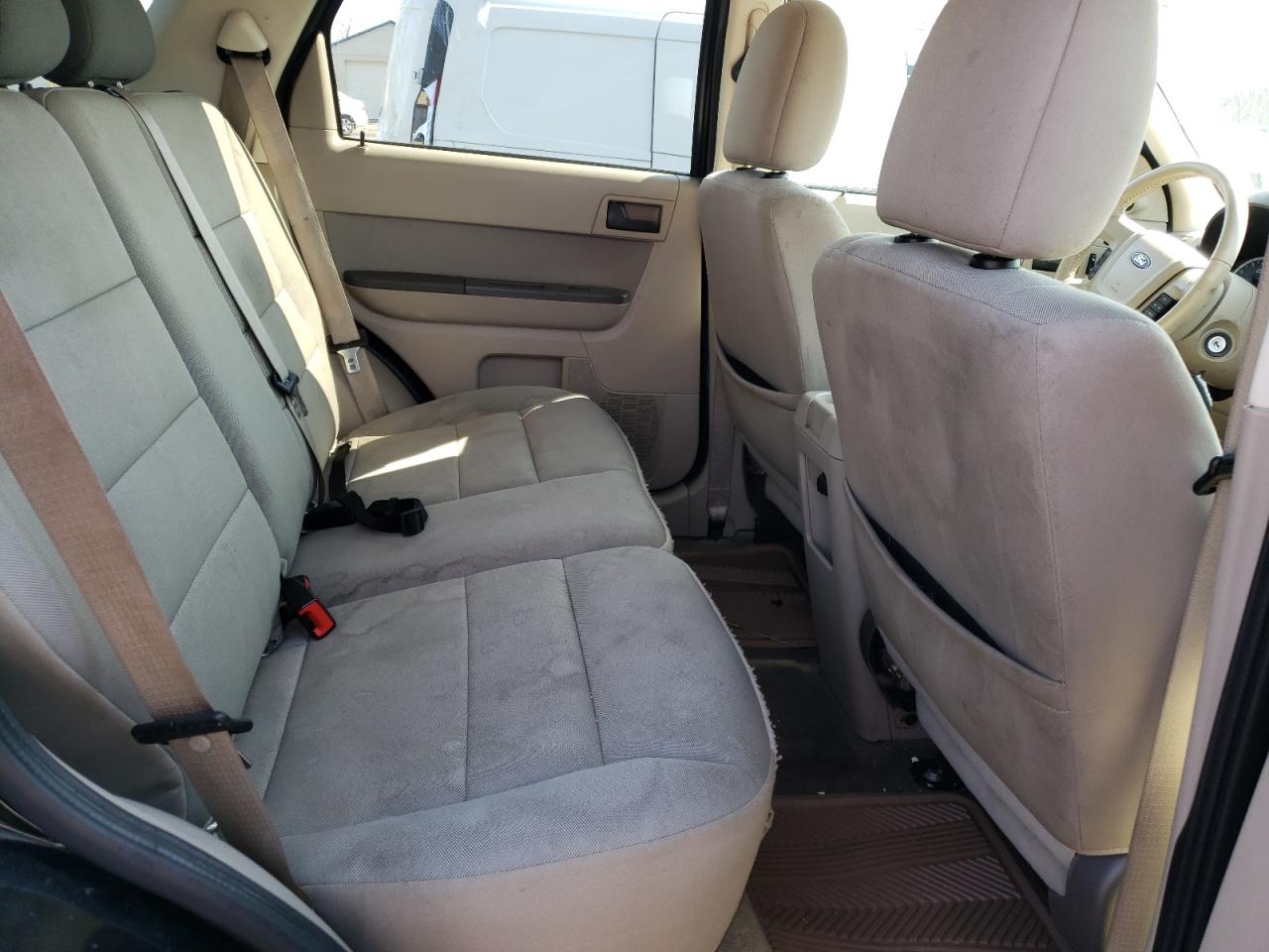 Photo 6 from auction – 2010 FORD ESCAPE XLT with VIN 1FMCU0D70AKB56369