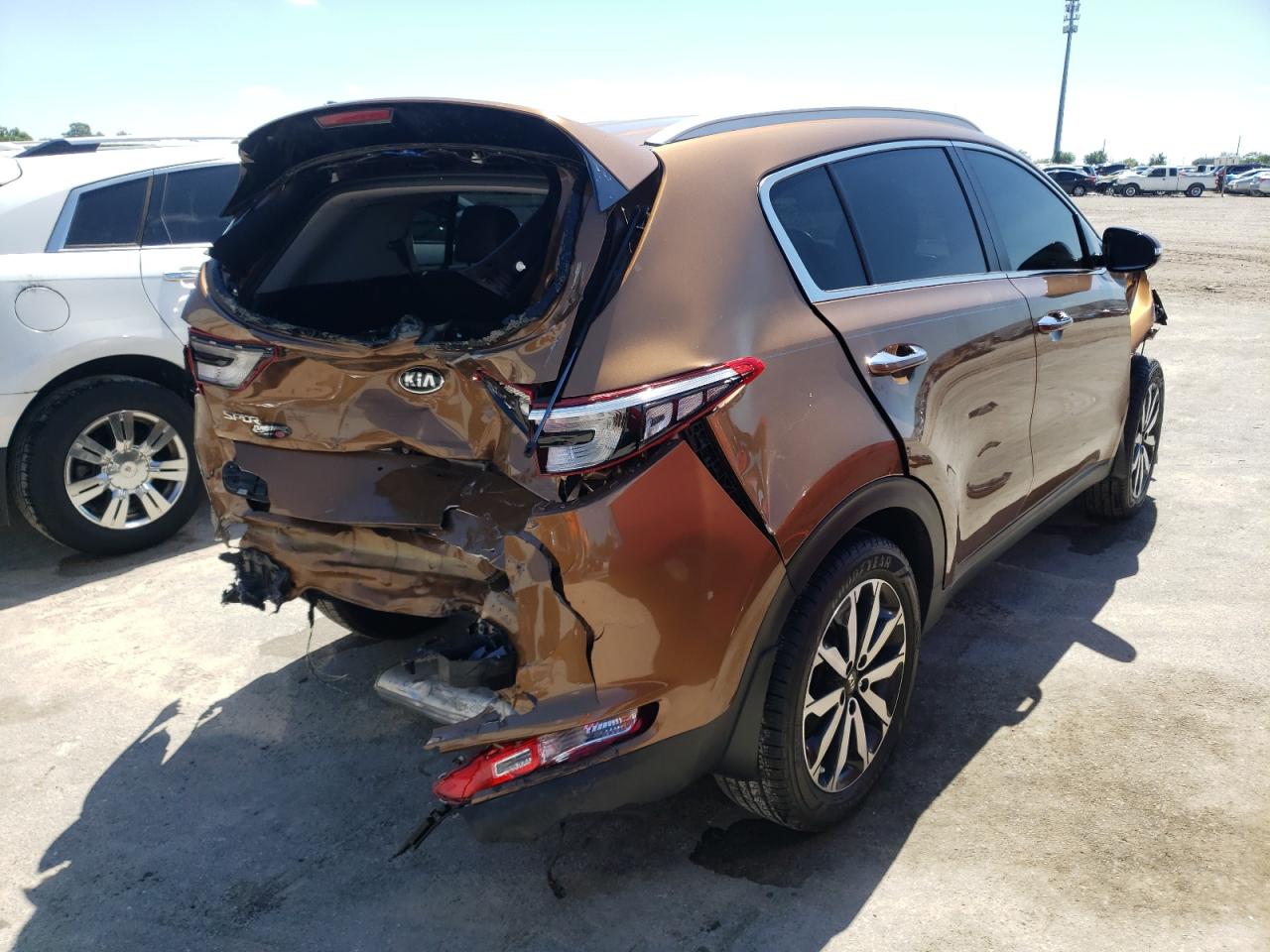 Photo 4 from auction – 2019 KIA SPORTAGE E with VIN KNDPN3AC1K7555785