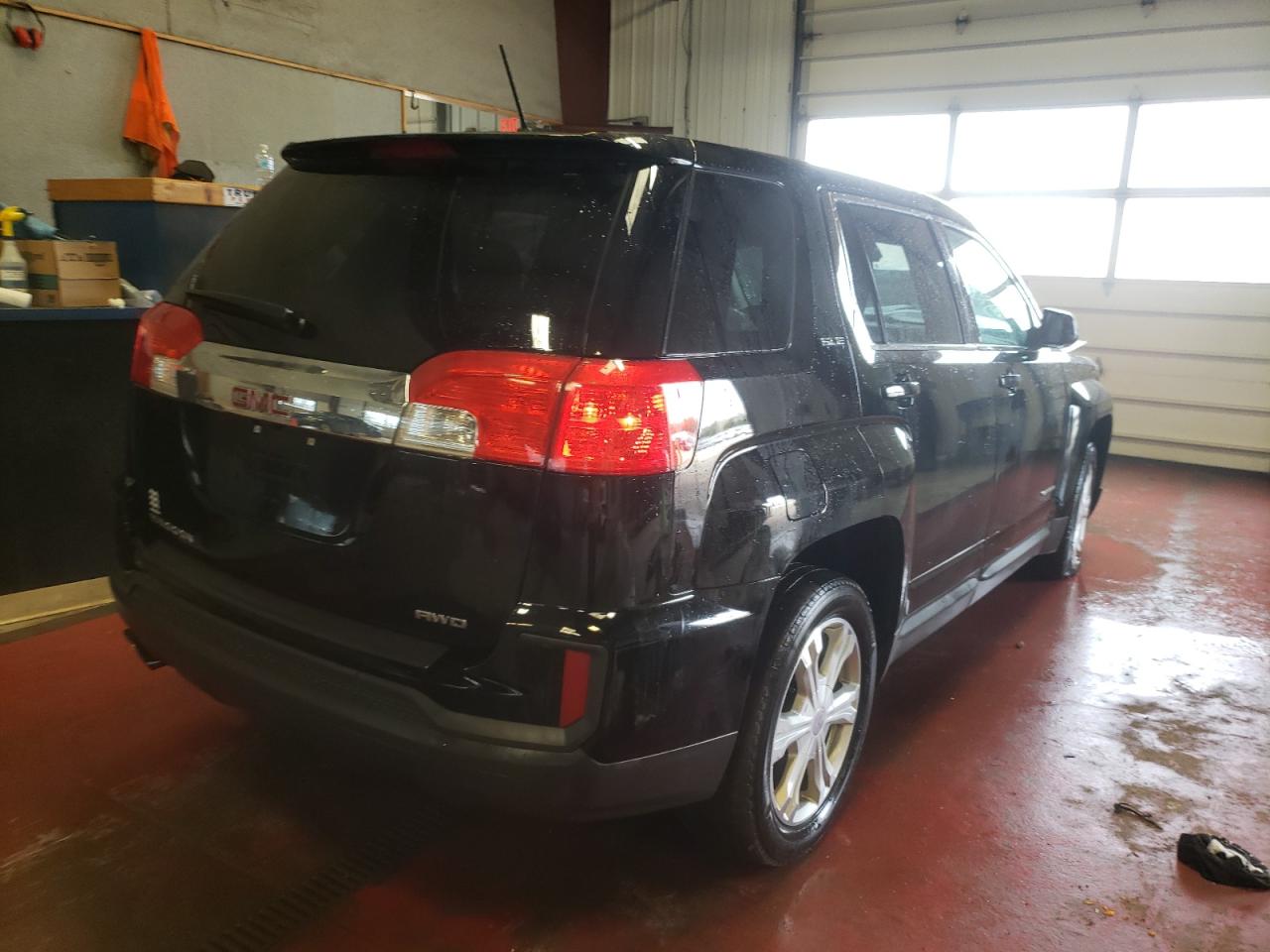 Photo 4 from auction – 2017 GMC TERRAIN SL with VIN 2GKFLSEK3H6341598