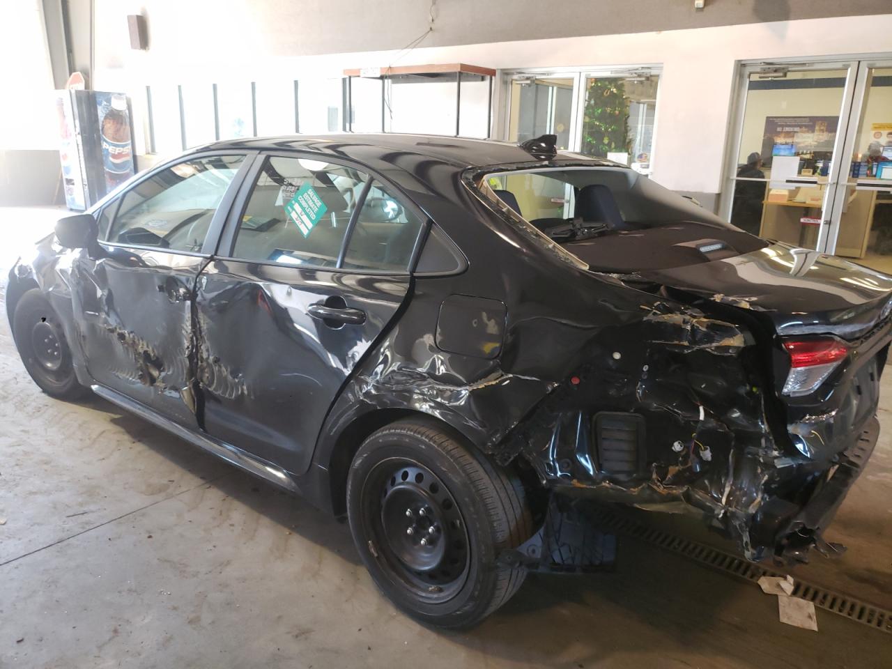 Photo 9 from auction – 2020 TOYOTA COROLLA LE with VIN 5YFEPRAE5LP116658