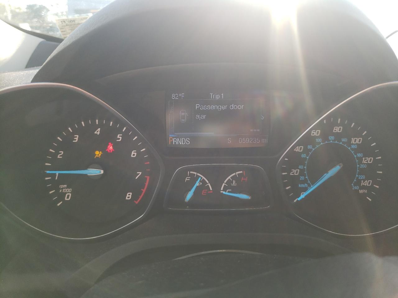 Photo 8 from auction – 2014 FORD ESCAPE SE with VIN 1FMCU9GX7EUC66961
