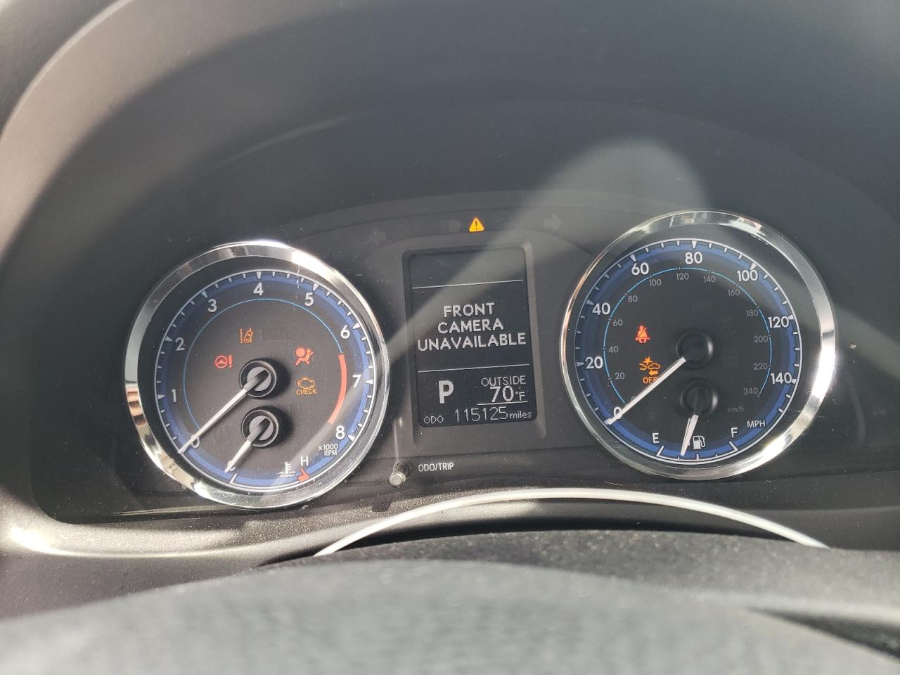 Photo 8 from auction – 2017 TOYOTA COROLLA L with VIN 5YFBURHE6HP596802